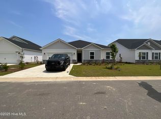 660 Blackthorne Cir NW, Calabash, NC 28467