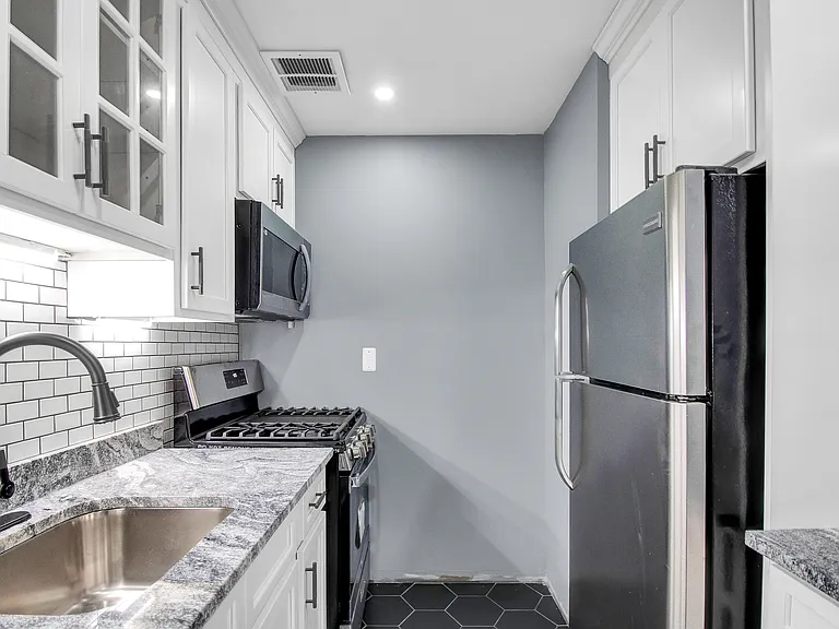 1156 Saint Johns Pl #2R — Photo 3