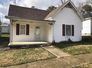 703 Main St, Livermore, KY 42352