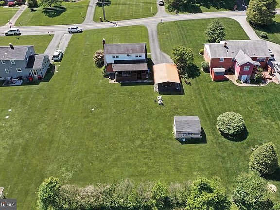 4th image of 406 Plumtree Rd