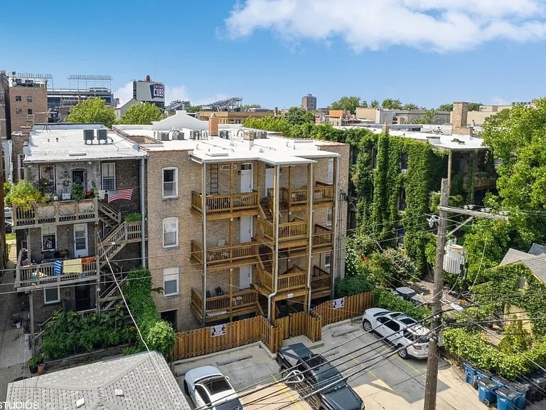 3647 N Wilton Ave #2 — Photo 19
