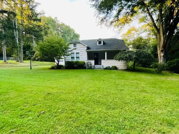 180 Route 957, Russell, PA 16345