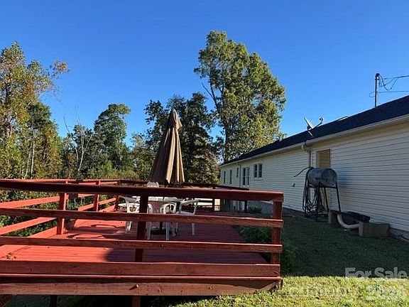 4th image of 2298 Lail Rd