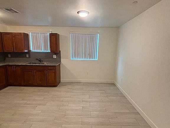 3rd image of 129 W 93rd St