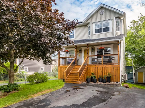 107 Dixon Ct, Timberlea, NS B3T 1N9