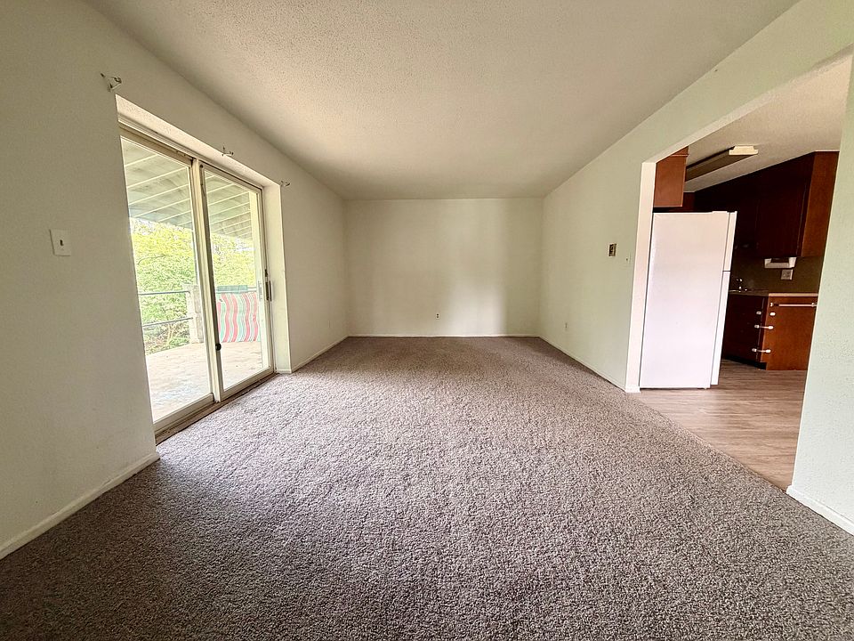 1st image of 5359 Anthony Hwy #1