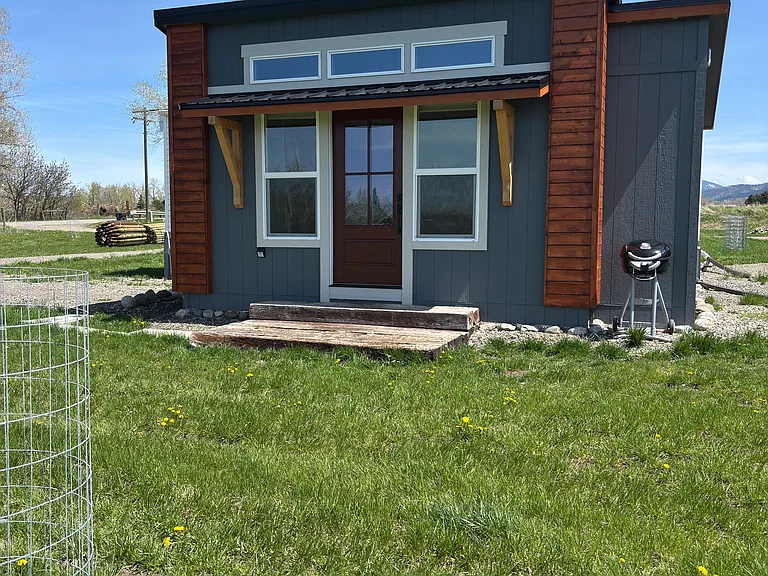 Cottonwood Rd — Photo 1