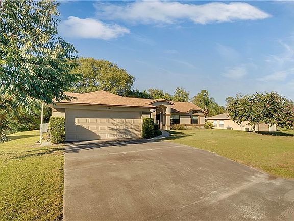 2nd image of 1801 Morven Ct