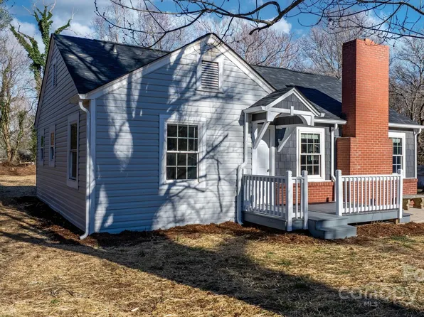 1226 Plaza St NW, Lenoir, NC 28645