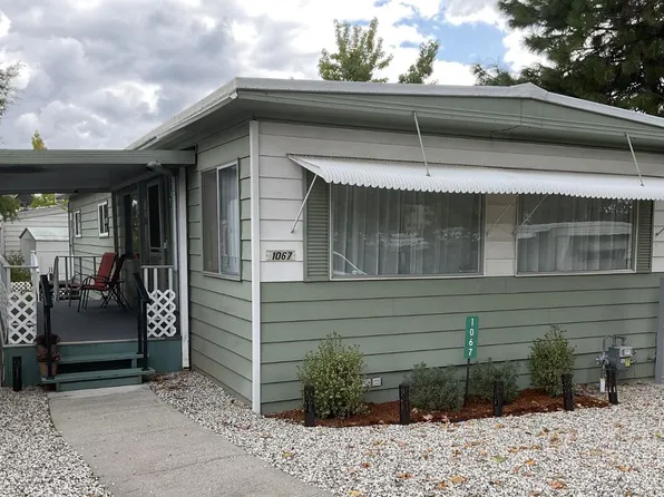 1067 Pampas Dr, Grass Valley, CA 95945