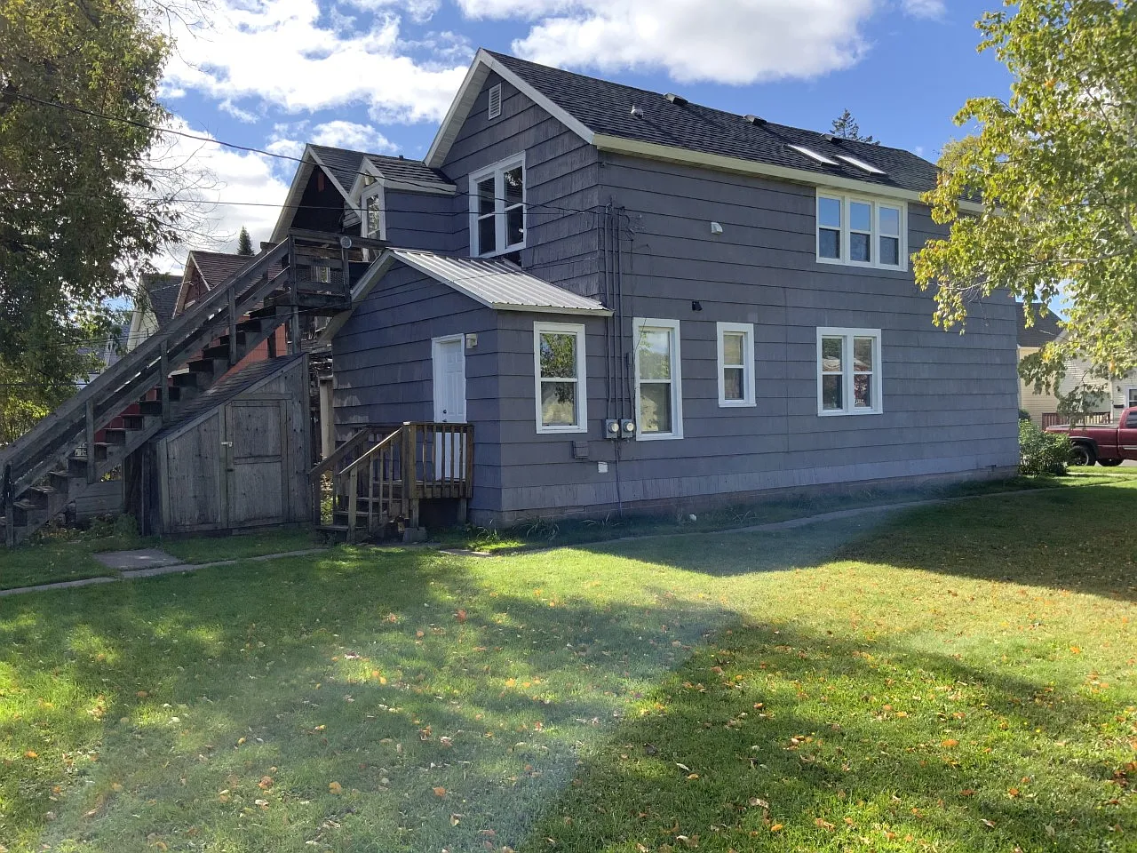 1 bed, 1.0 bath, 700 sqft, $995 — Photo 2
