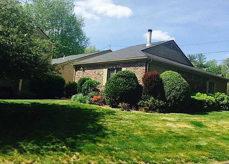 1st image of 111 Pine Glen Dr