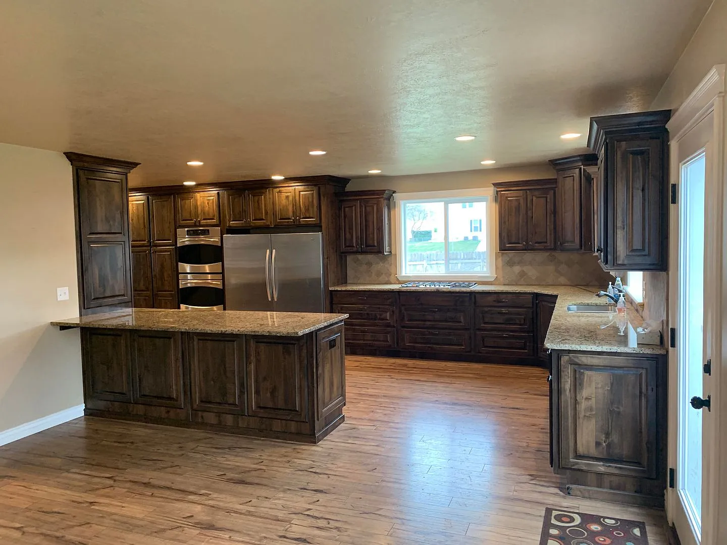 Beautiful 5 Bed/3.5 bath in Bountiful! — Photo 1