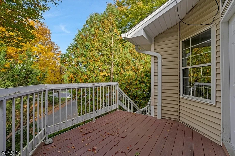 1 bed, 1.0 bath, $2,500 — Photo 2