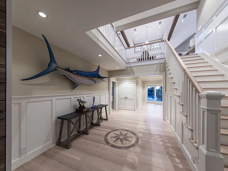 246 E Lake Dr — Photo 10