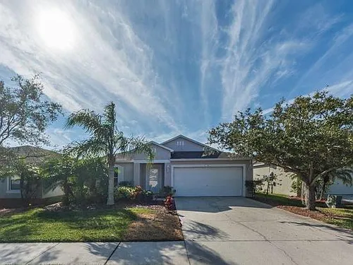 868 Greenleaf Cir Photo 1