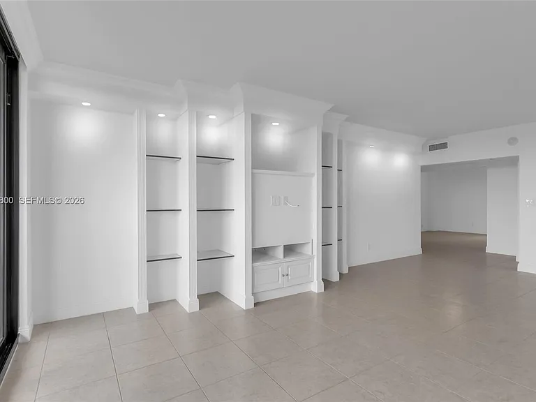 90 Edgewater Dr #1201 — Photo 16