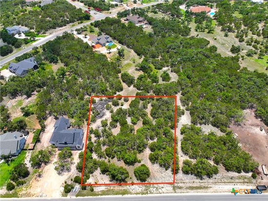 333 Upland Ct, Canyon Lake, TX 78133