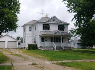 126 W Walnut St, Compton, IL 61318