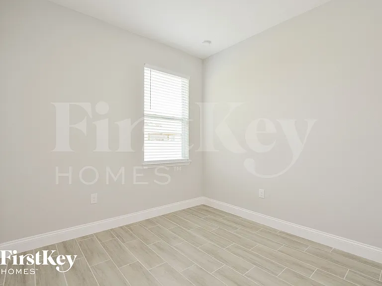 308 Camellia Ct — Photo 13