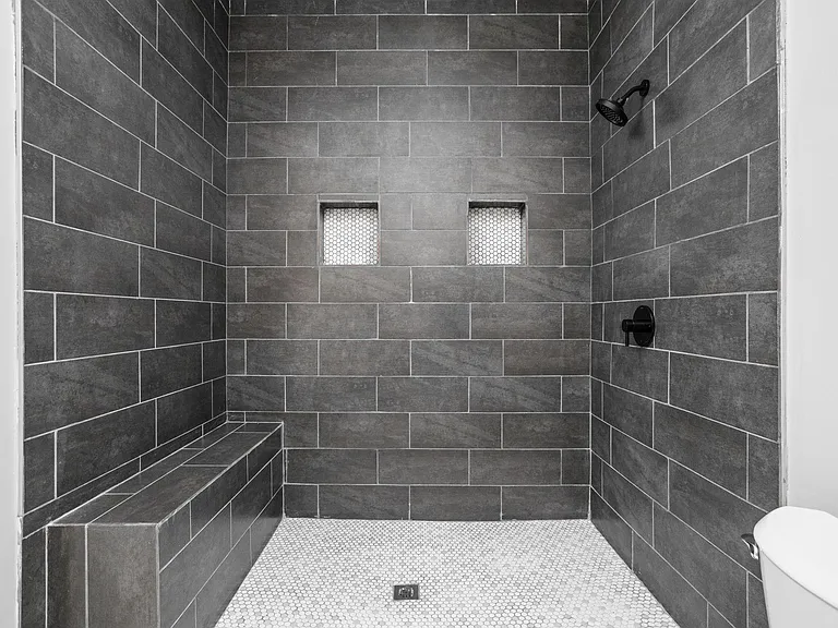 2919 Winthrop Ave — Photo 5