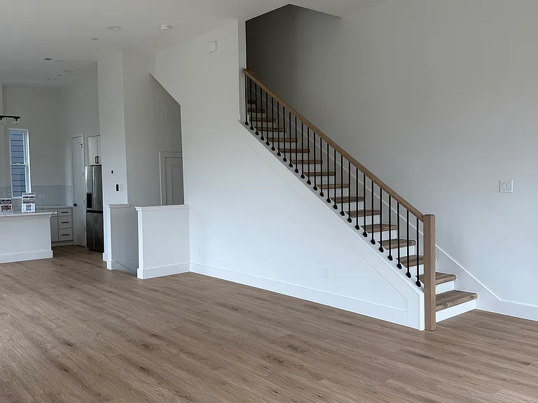 2203 Hondo Ave #203 — Photo 4