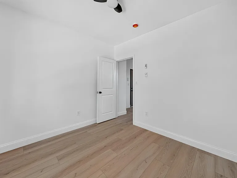 1140 Ashland St #D — Photo 16