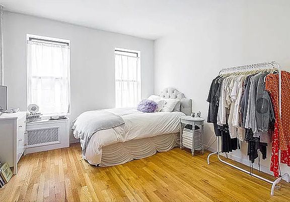 3rd image of 1604 1st Ave #2AA