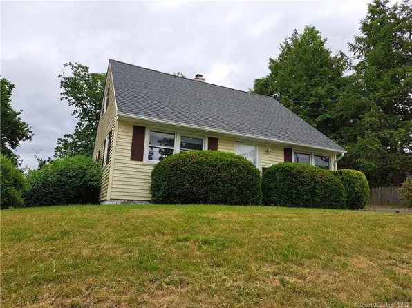 29 Lynwood Drive, Windham, CT 06226