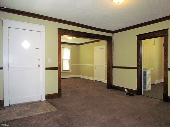 3rd image of 1038 White Ave NW