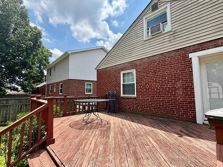4624 Hunt Rd — Photo 12