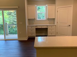 5693 Flagstaff Pines Dr #2, Utica, MI 48317