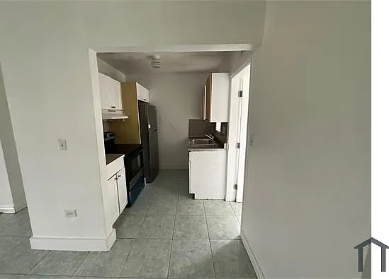 1240 NE 143rd St — Photo 14