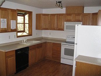 2nd image of 14322 Lodgepole Dr