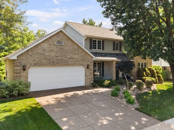 1017 W 57th St, Davenport, IA 52806