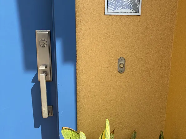 3375 17th St APT 202, San Francisco, CA 94110