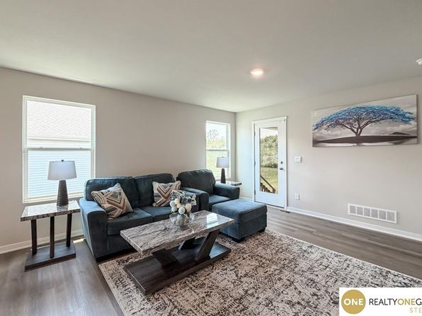 9512 Reynolds St, Omaha, NE 68122 view 5