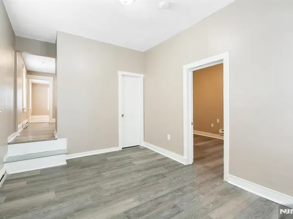 52 S State St, Hackensack, NJ 07601