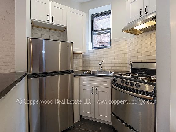 2nd image of 430 E 89th St APT 4A