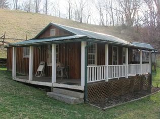 266 Tabor Hollow Rd, Pearisburg, VA 24134