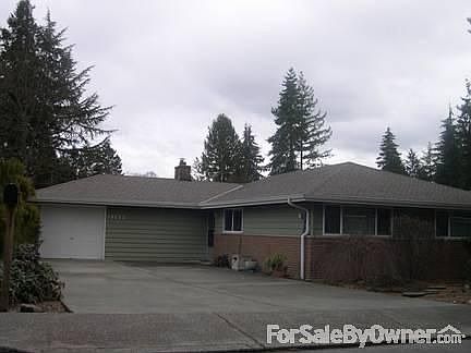 Extra long Driveway
						:
						You can park as many as 6 cars in this driveway!