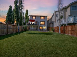 170 W Shawbrooke Grn SW, Calgary, AB T2Y 3C6