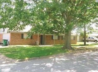 1519 Young St, Henderson, TX 75654