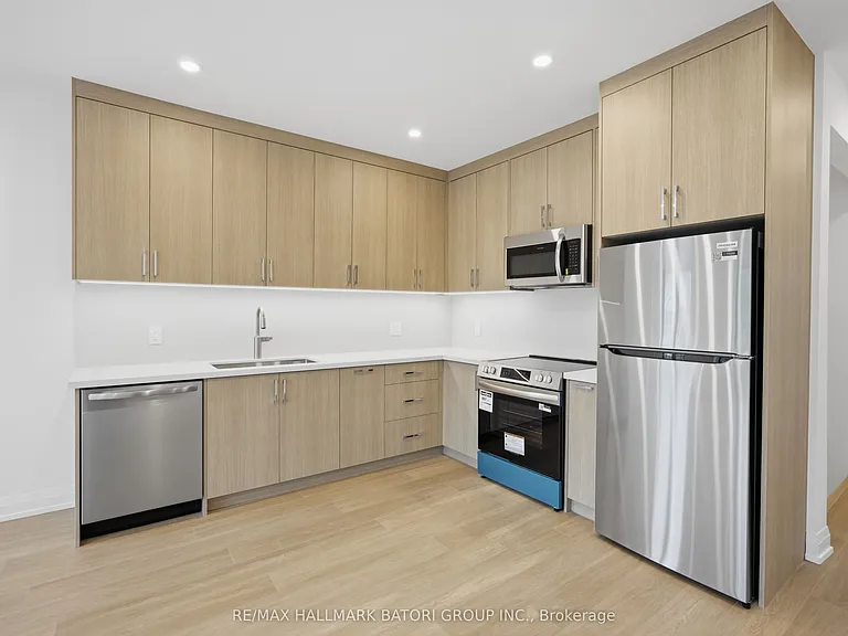 56 Camberwell Rd #1 — Photo 9