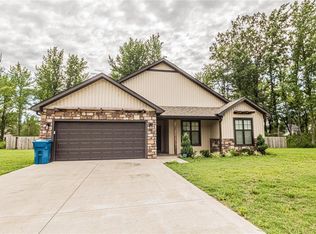 252 Berkshire Dr, Poplar Bluff, MO 63901