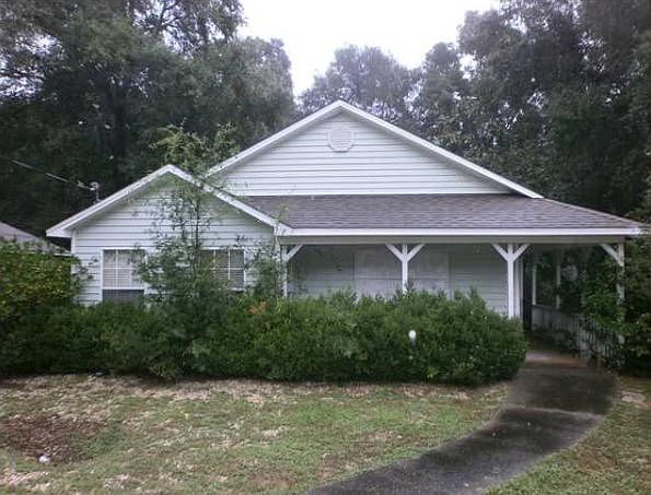 1st image of 5920 Savannah Dr