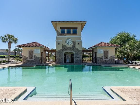 4th image of 176R Gargonza Ct