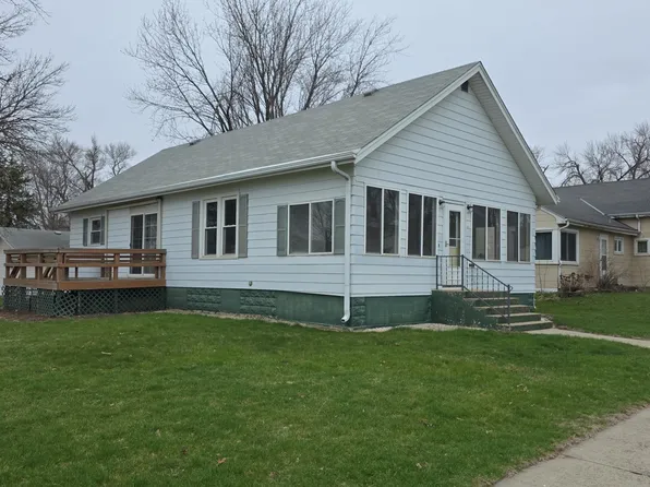 161 S 2nd Ave W, Hartley, IA 51346