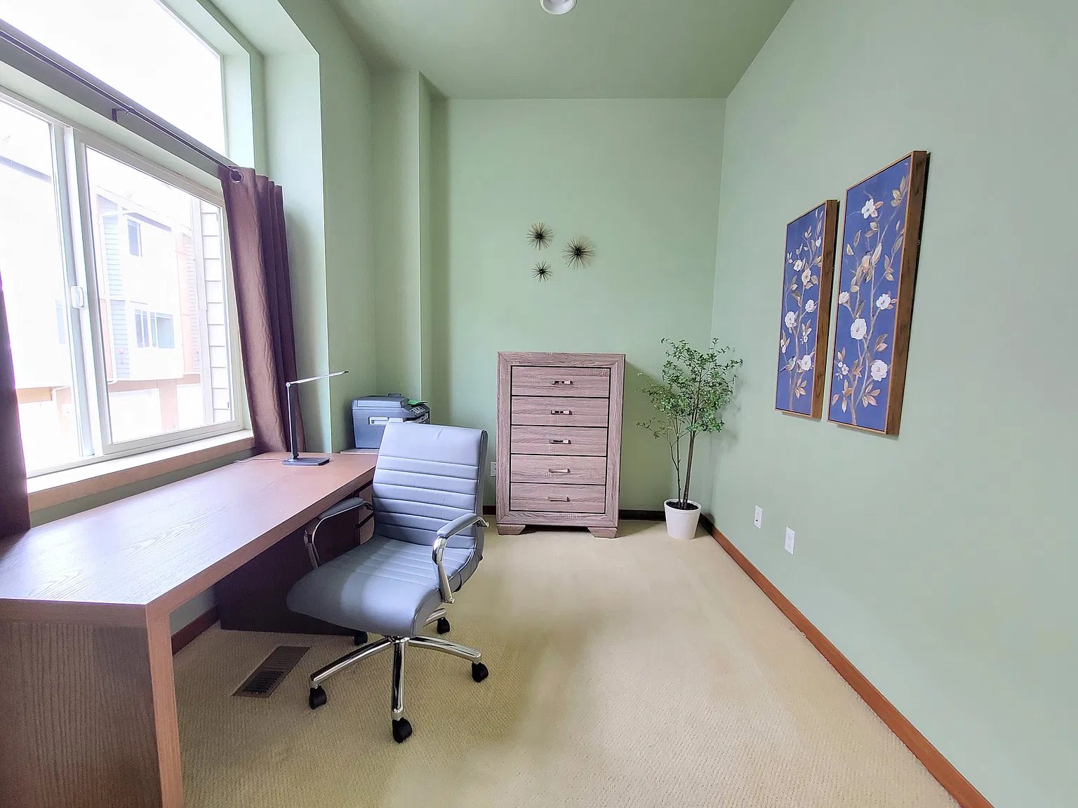 Lincoln Square Townhomes — Photo 4