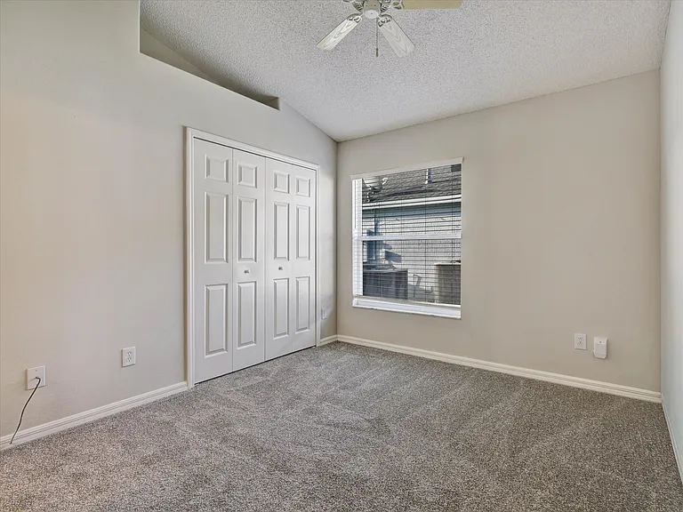 2508 Caliente Trail3856 Keyless Entry — Photo 14